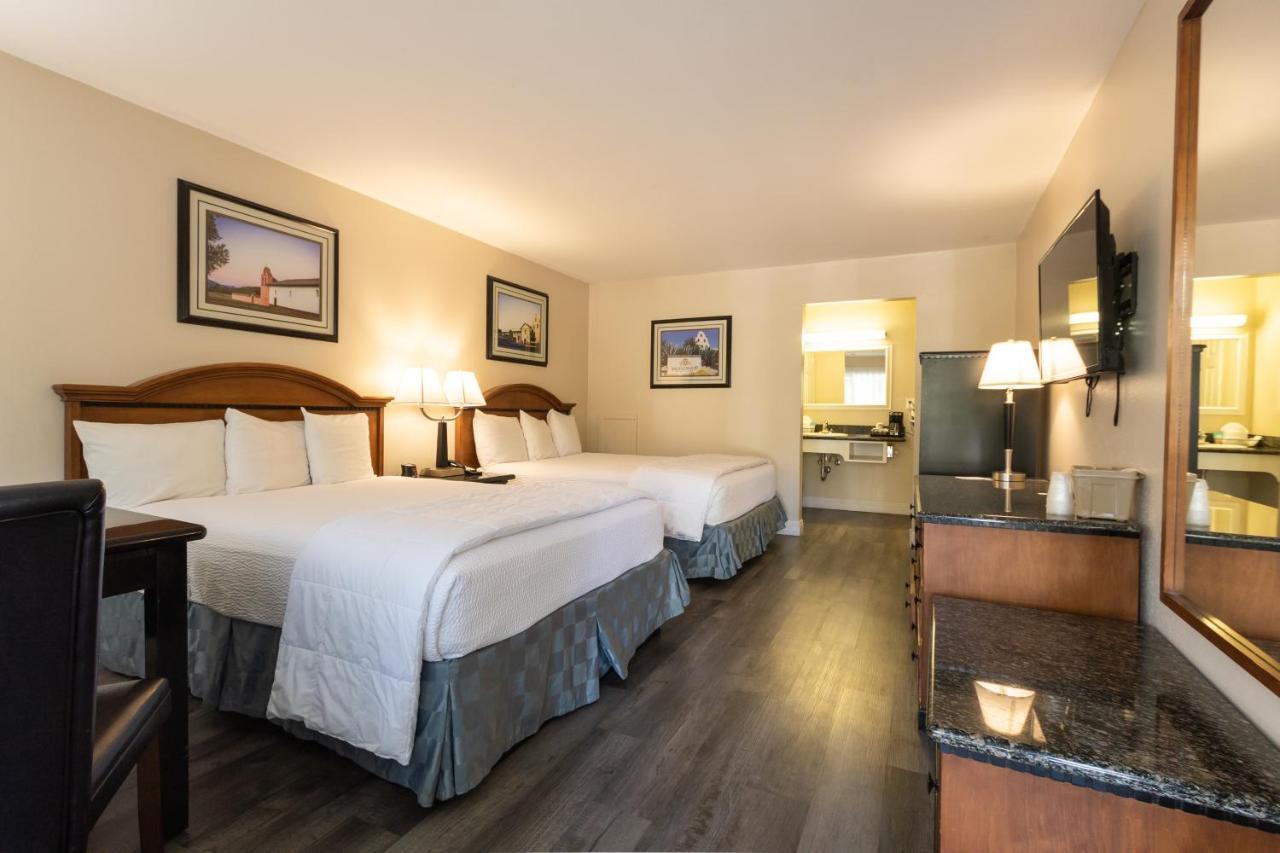 King Frederik Inn Solvang Exterior photo