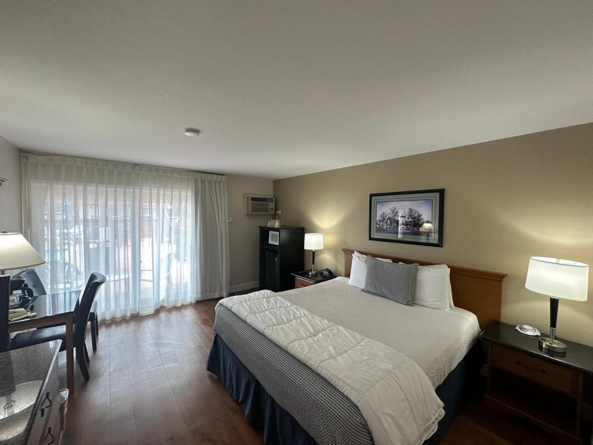 King Frederik Inn Solvang Exterior photo