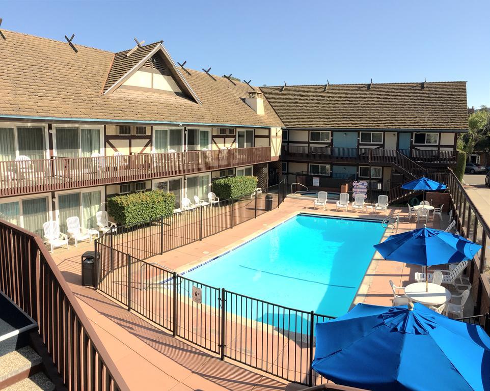 King Frederik Inn Solvang Exterior photo
